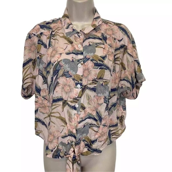 American Eagle tropical button up shirt with tie front - Picture 1 of 8
